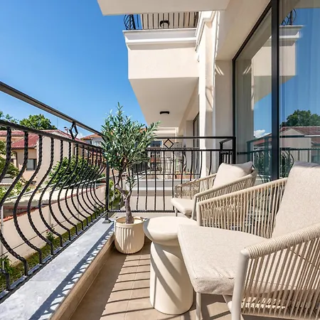 Center Gem With Balcony By Flat Mаnager * פלובדיב